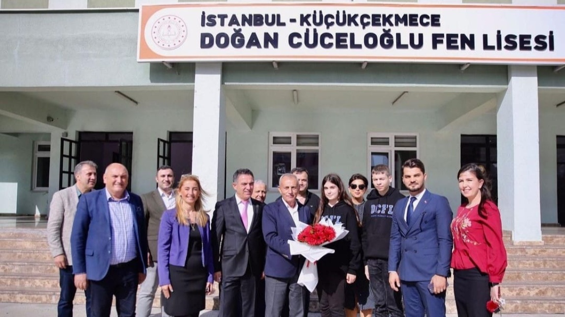 Küçükçekmece Belediye Başkanı Kemal ÇEBİ Okulumuzu Ziyaret Etti